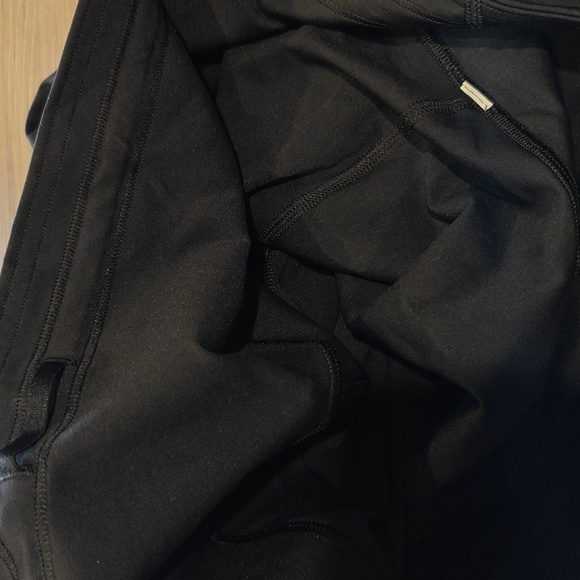 Lululemon Athletica High Rise Crop - Picture 6 of 6